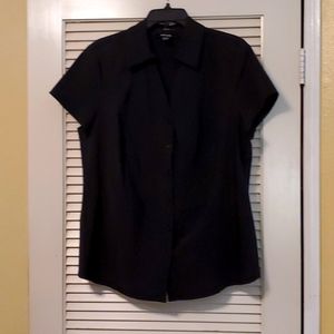 STYLE & COMPANY PETITE STRETCHABLE BLACK PLEATED BUTTON UP SHORT SLEEVE TOP